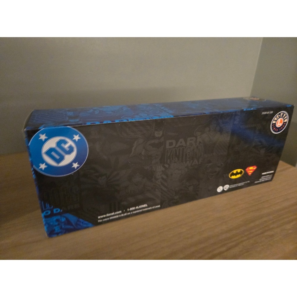 Lionel Trains DC 90th Villains Boxcar NYCC 2025 Exclusive LE 90 In Hand - Picture 2 of 2